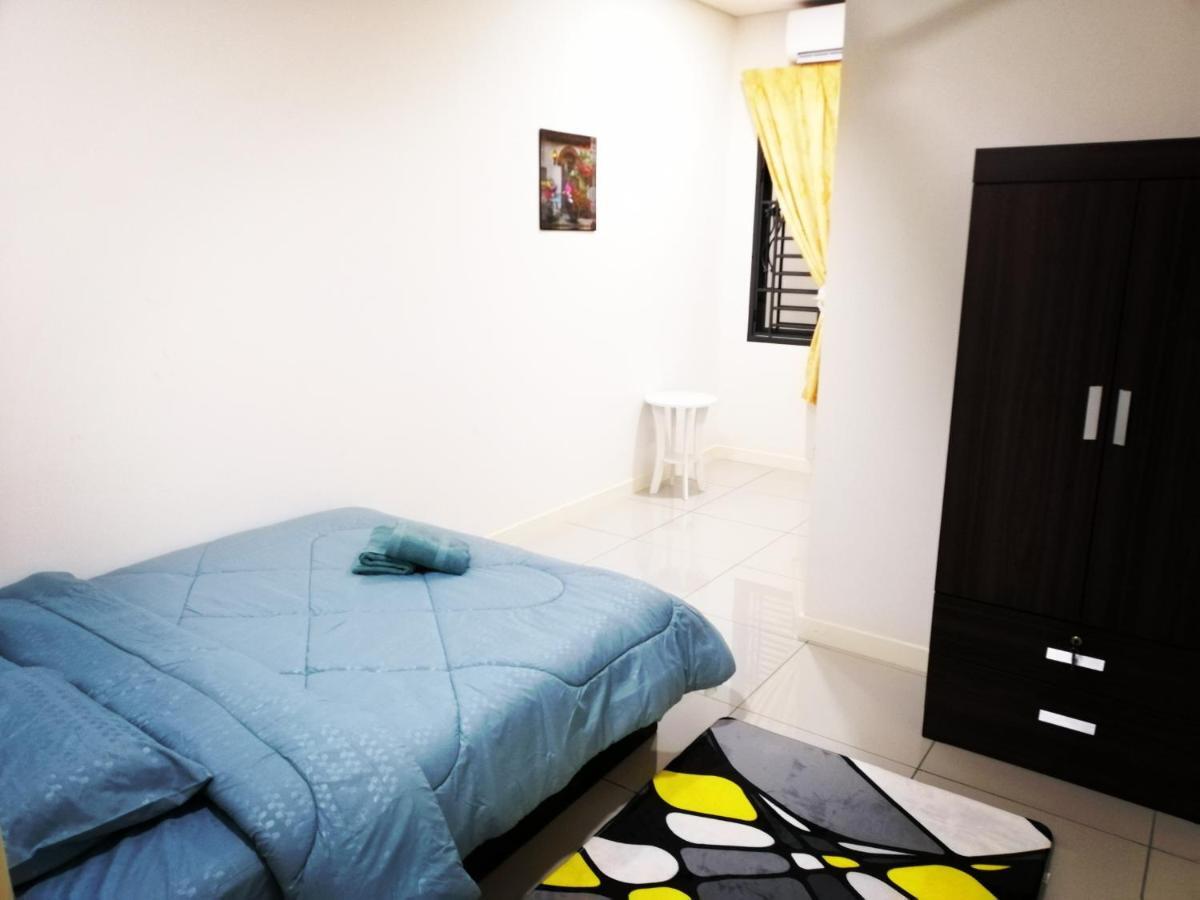 A&D Home-Stay @Kota Warisan, Sepang Esterno foto