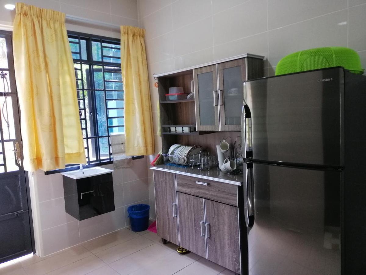 A&D Home-Stay @Kota Warisan, Sepang Esterno foto