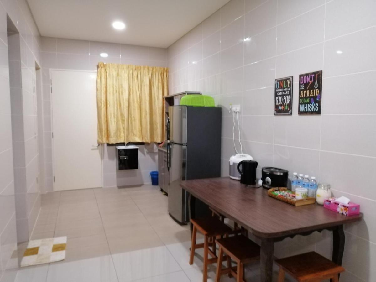 A&D Home-Stay @Kota Warisan, Sepang Esterno foto